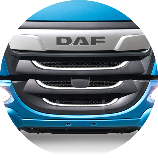 Решетка радиатора с серебристыми полосами